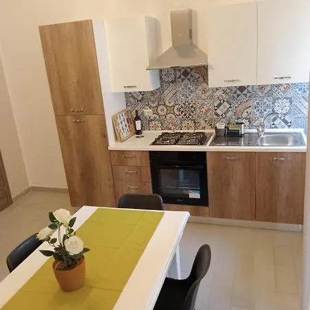 Chiaravalle Apartment